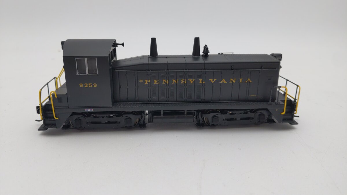Broadway Limited 4732 HO PRR EMD SW7 Diesel Locomotive #9359 w/DCC/Sound