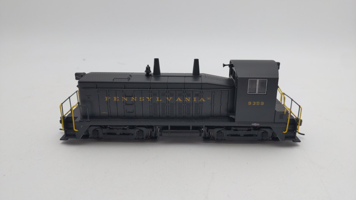 Broadway Limited 4732 HO PRR EMD SW7 Diesel Locomotive #9359 w/DCC/Sound