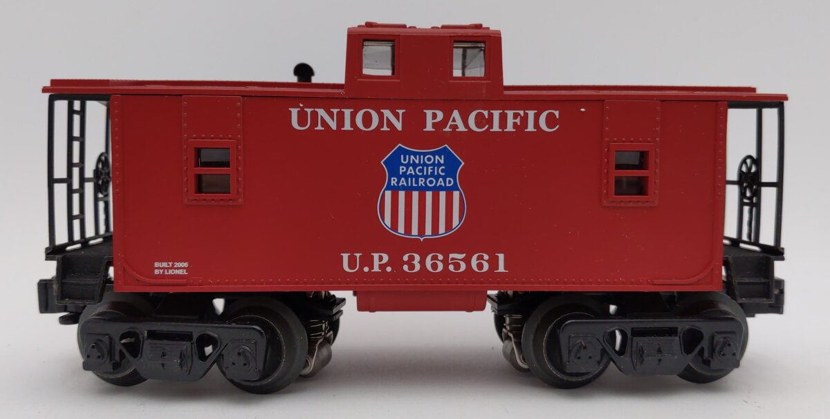 Lionel 6-36561 O Gauge Union Pacific Illuminated Caboose