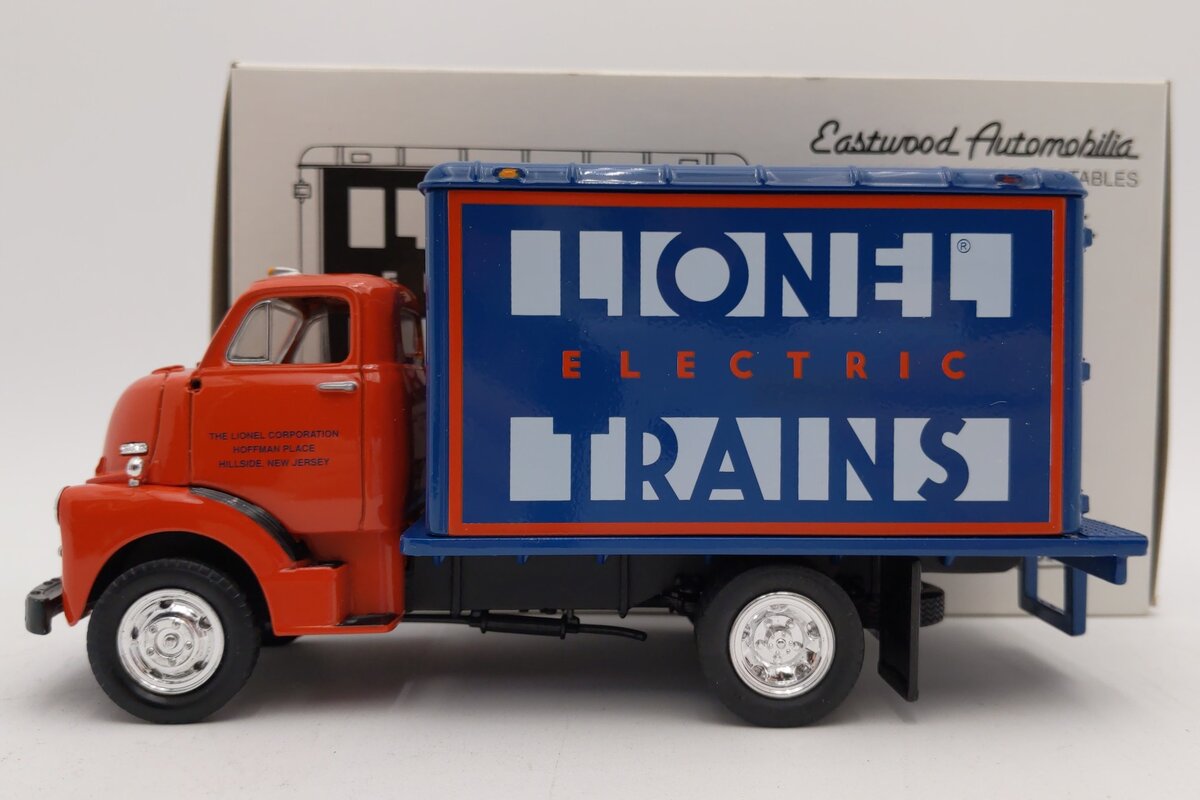 Lionel 19-0108 1:34 Eastwood Automobilia 1952 GMC C.O.E. Delivery Truck