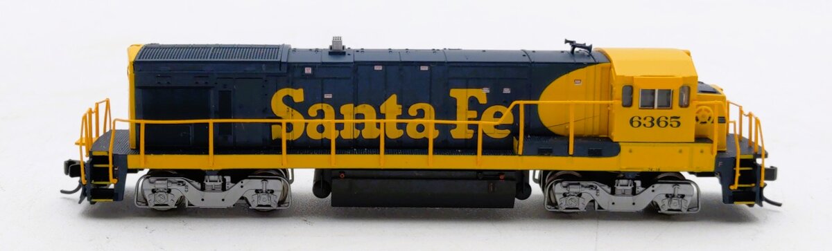 Atlas 49706 N Scale Santa Fe B23-7 Diesel Locomotive w/DCC #6365