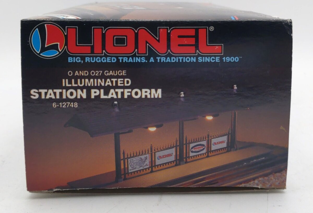 Lionel 6-12748 O/027 Illuminated Station Platform LN/Box