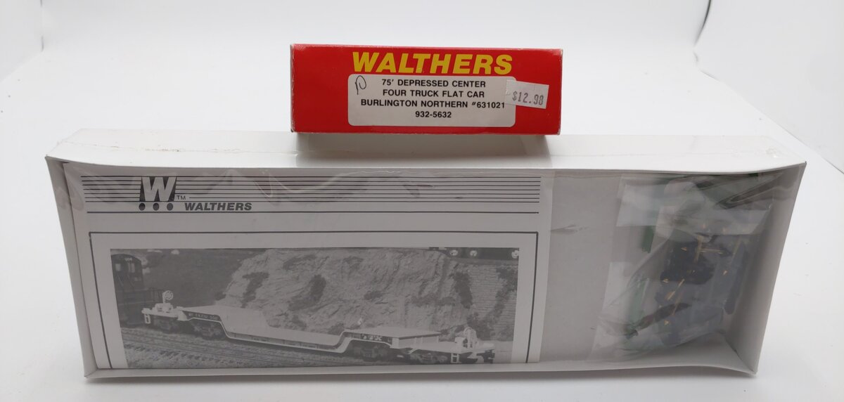 Walthers 932-5632 HO BN 75' Depressed Center Four Truck Flat Car