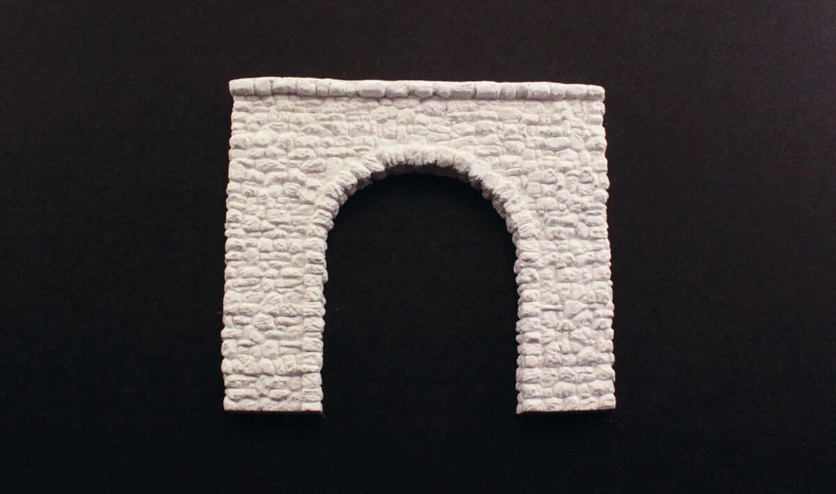 Woodland Scenics C1255 HO Scale Random Stone Single Track Tunnel Portal