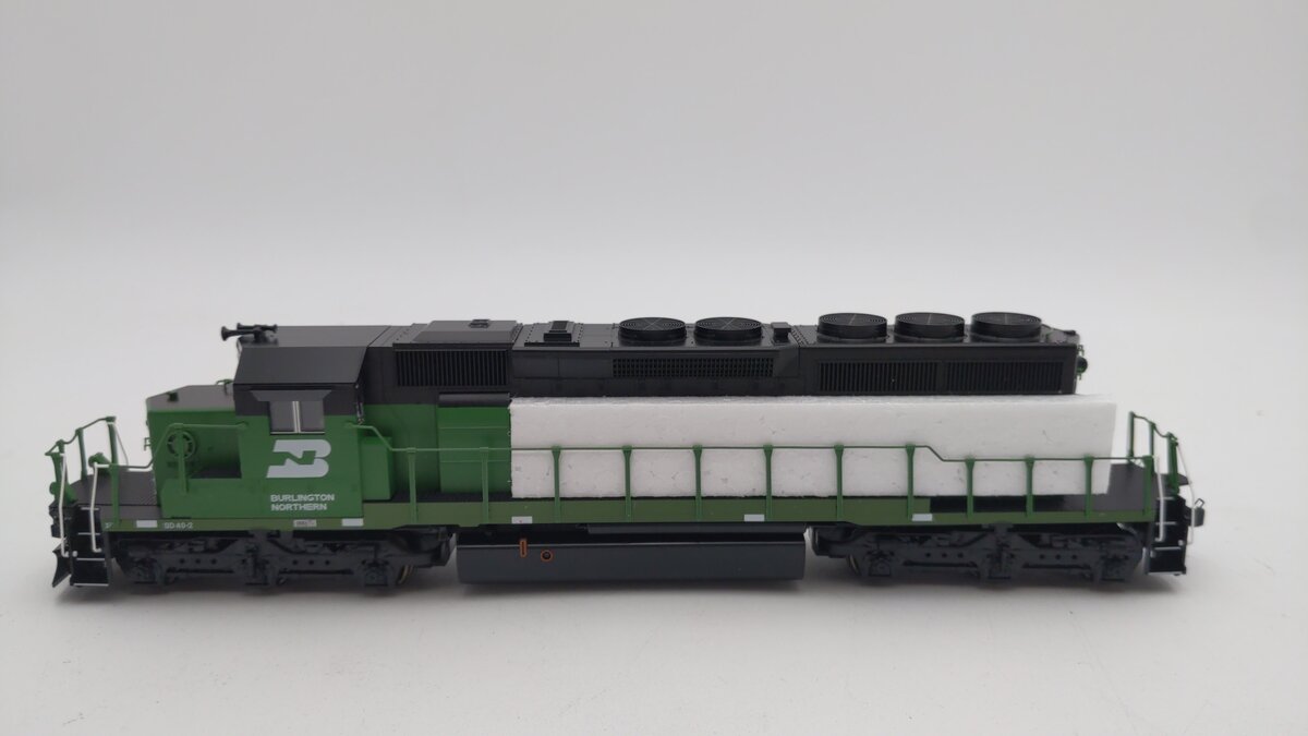 Kato 37-6604 HO Burlington Northern EMD SD40-2 Diesel Engine #7036