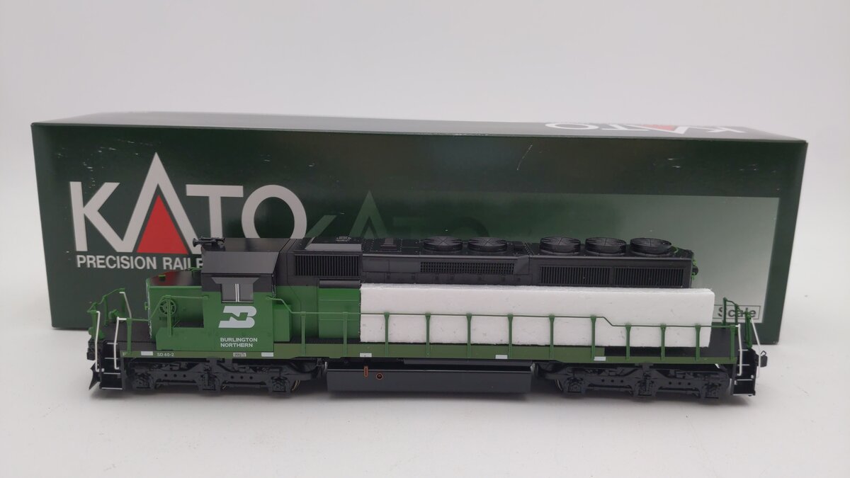 Kato 37-6604 HO Burlington Northern EMD SD40-2 Diesel Engine #7036