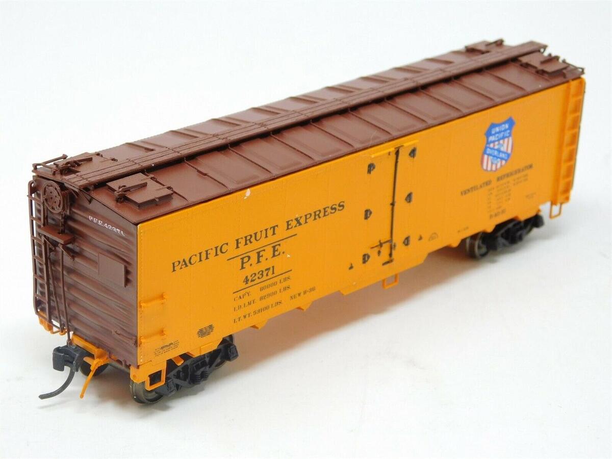 InterMountain 46701P-27 HO PFE - Overland Herald R-40-10