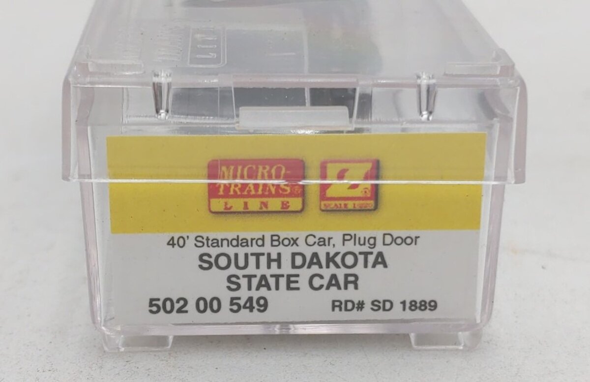 MicroTrains 50200549 Z Scale South Dakota 40' Standard Plug-Door Boxcar #1889 LN/Box