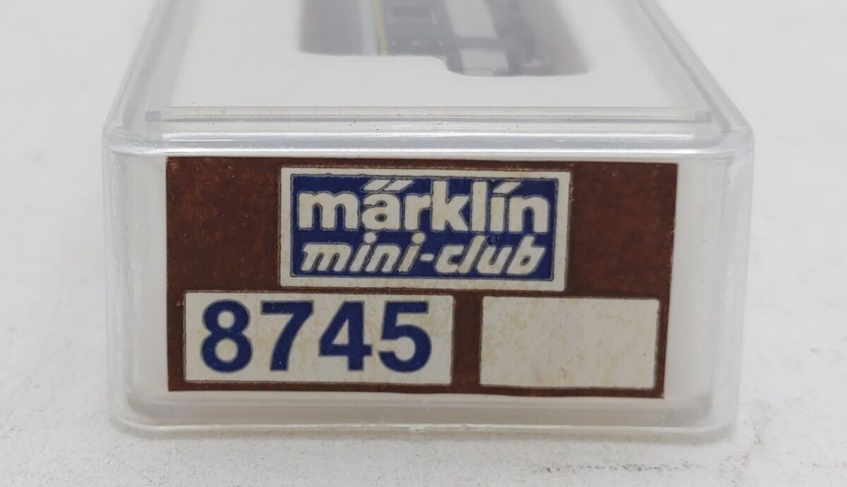 Marklin 8745 Z Scale Mark IV Express Train Passenger Car LN/Box