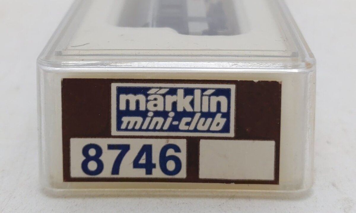 Marklin 8746 Z Scale SBB CFF FFS 2nd Class Express Train Passenger Car LN/Box