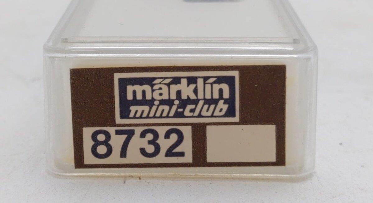 Marklin 8732 Z Scale Munchen Express Baggage Car LN/Box