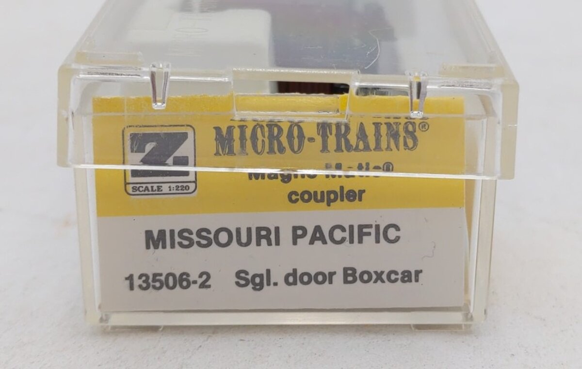 Micro-Trains 13506-2 Z Scale Missouri Pacific Single Door Boxcar #352253 LN/Box