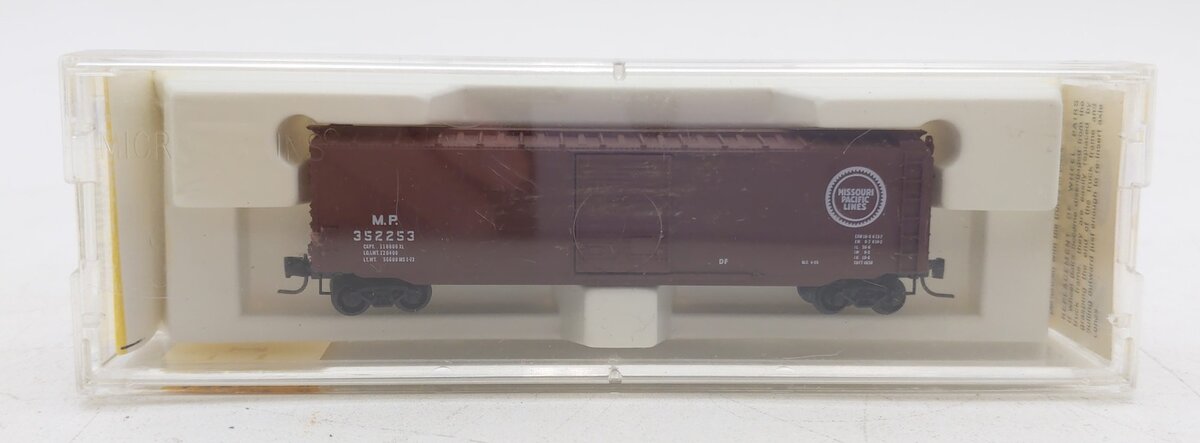 Micro-Trains 13506-2 Z Scale Missouri Pacific Single Door Boxcar #352253 LN/Box