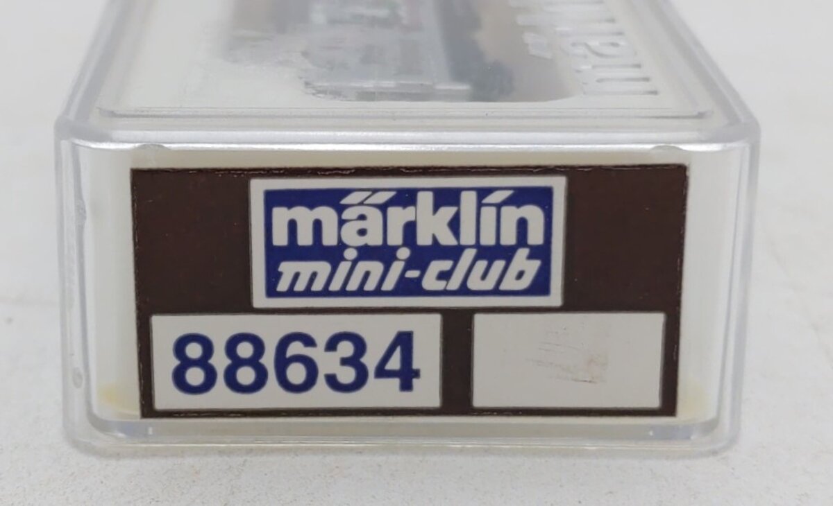 Marklin 88634 Z Scale Mini-Club Christmas Car LN/Box