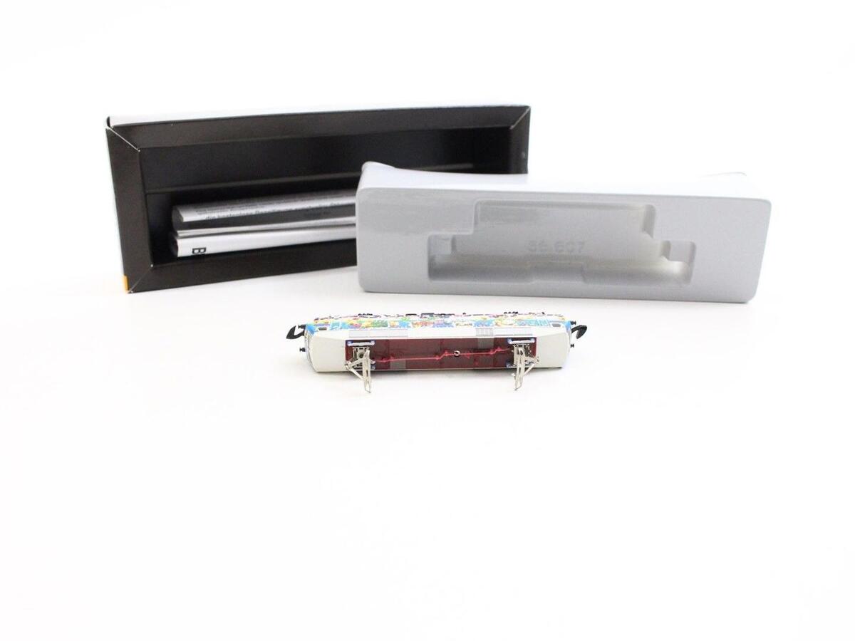 Marklin 88531 Z Scale DB Christmas Locomotive Electric Locomotive LN/Box