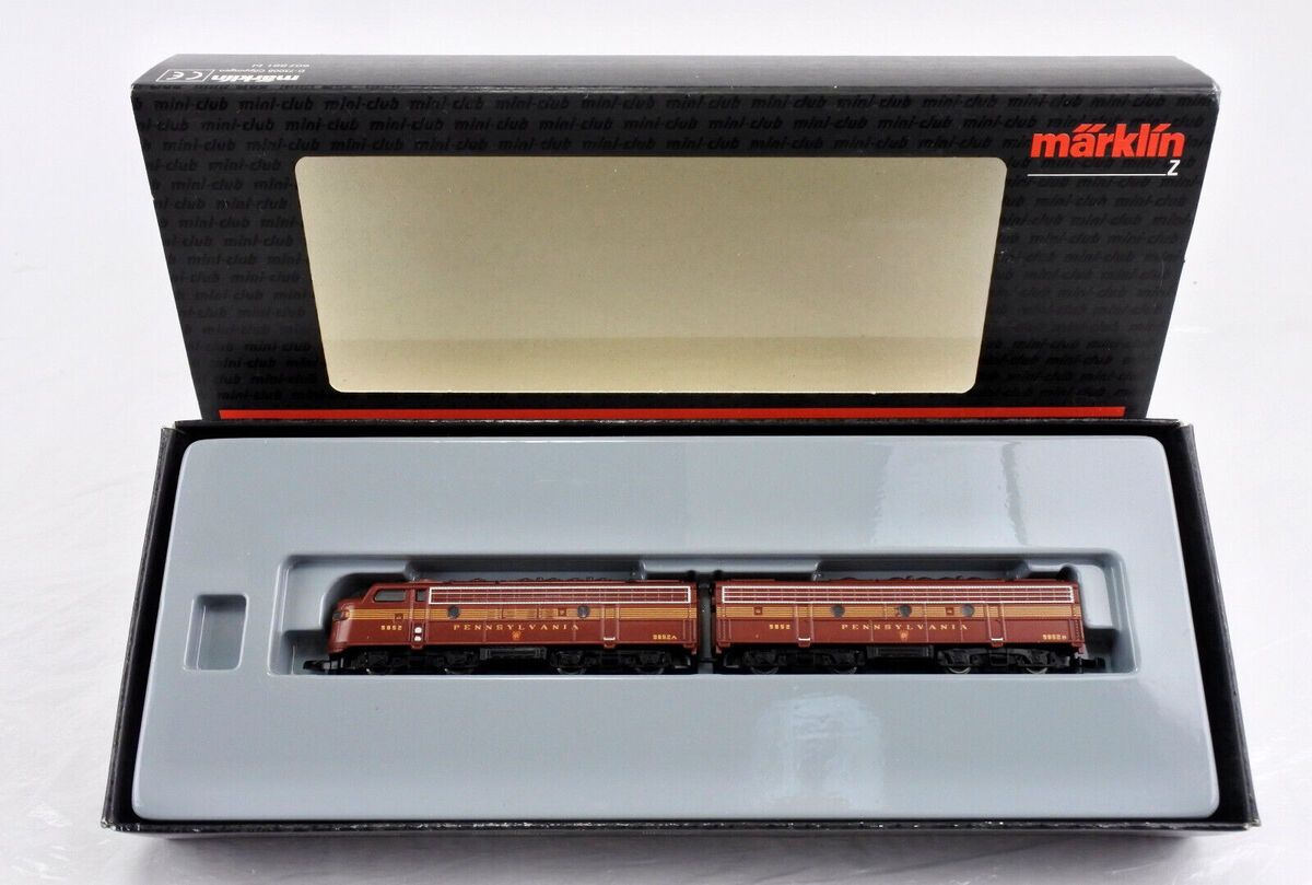 Marklin 88605 Z Scale PRR General Motors F7 AB Diesel Locomotive Set LN/Box