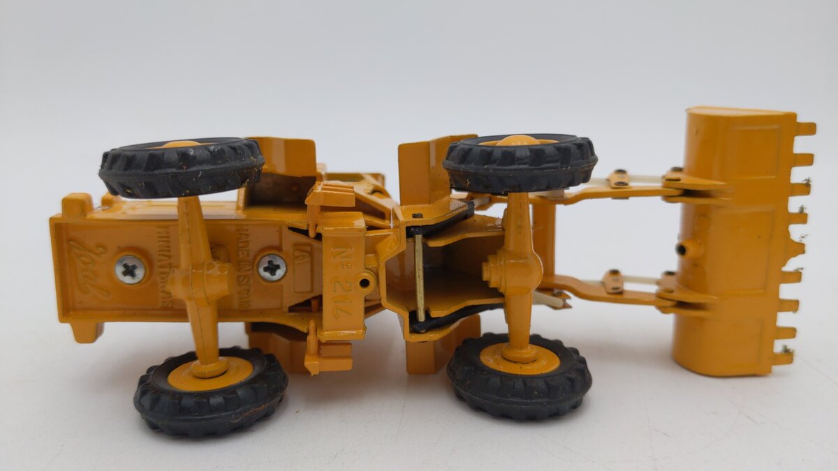 Joal 214 1:50 Scale Die-Cast Caterpillar Wheel Loader 920