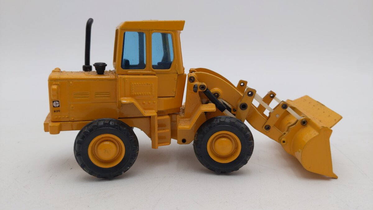 Joal 214 1:50 Scale Die-Cast Caterpillar Wheel Loader 920