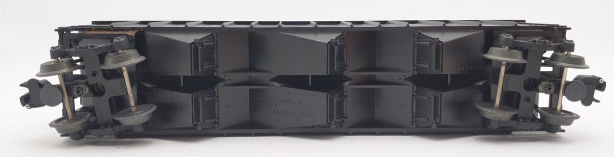 Lionel 6-17151 O Gauge Chesapeake and Ohio 3-Bay Hopper #156333 LN/Box