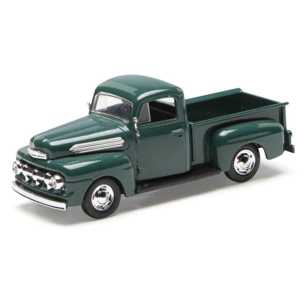 Menards 279-6301 O Scale 1951 Green Ford Pick-Up
