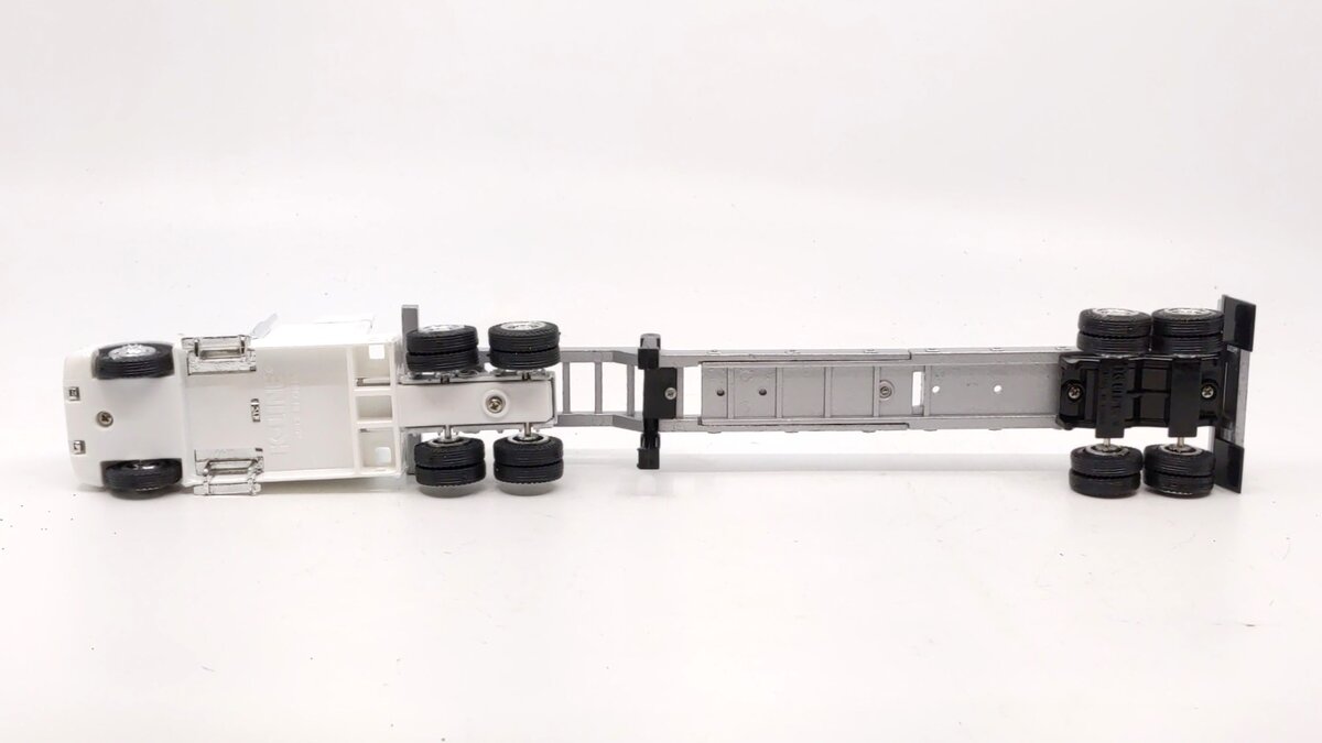 MDK, Inc. Worldwide Intermodal 86003 O 1:48 Sea Land Die Cast