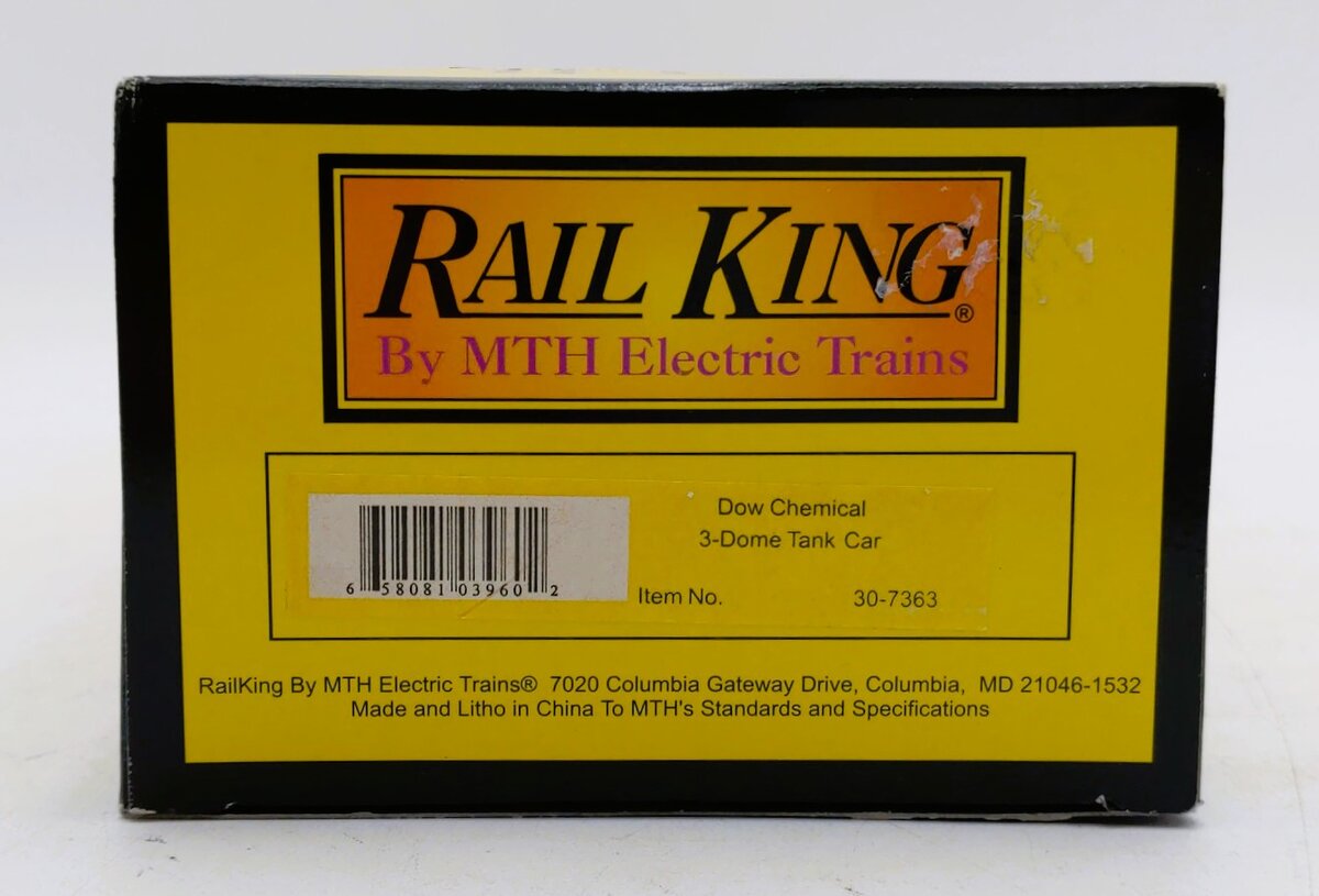 MTH 30-7363 O Gauge Dow Chemical 3-Dome Tank Car #3018 LN/Box