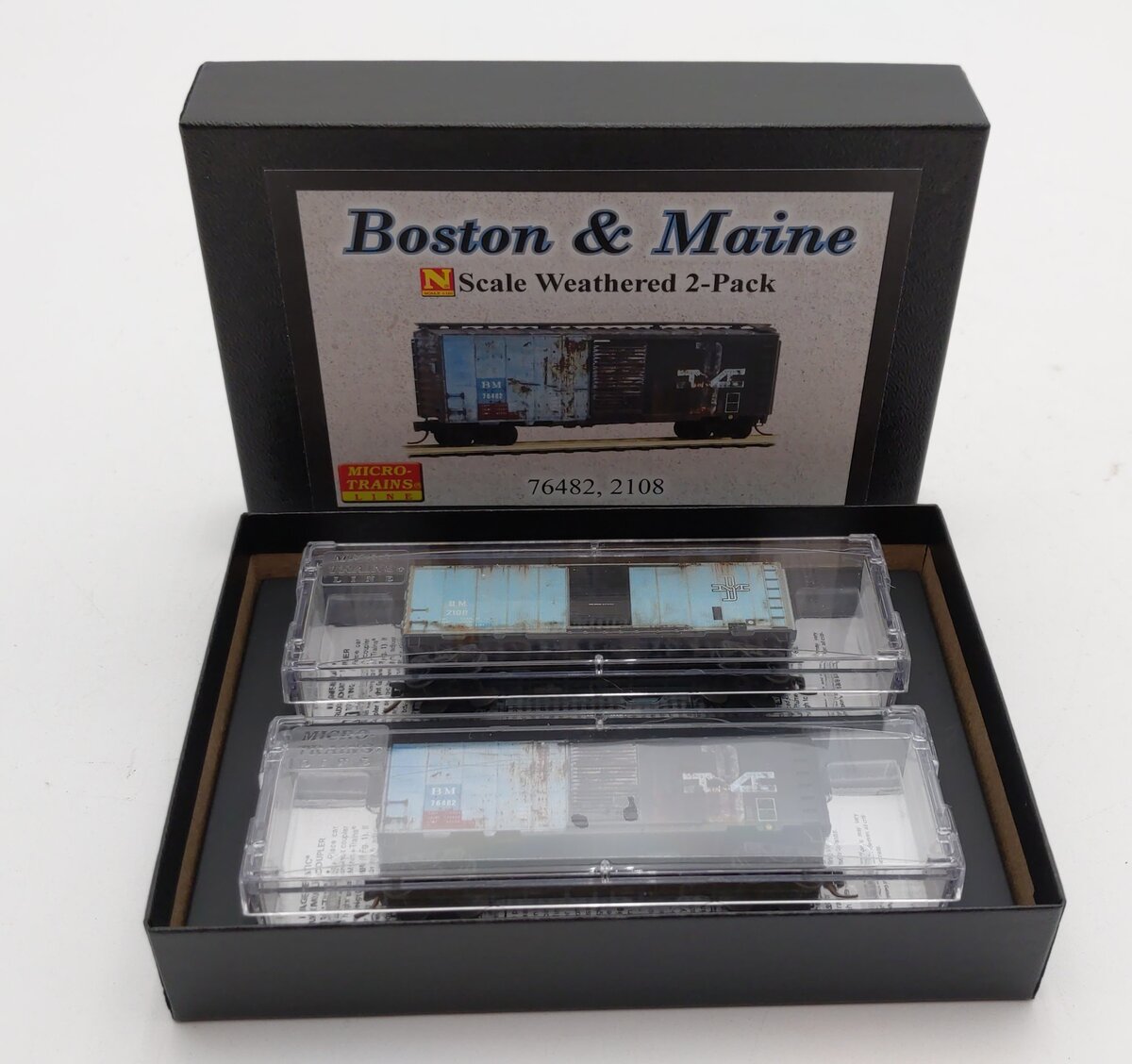 Micro-Trains 02044696 N B&M Weathered 40' Single-Door Boxcar (Set of 2)