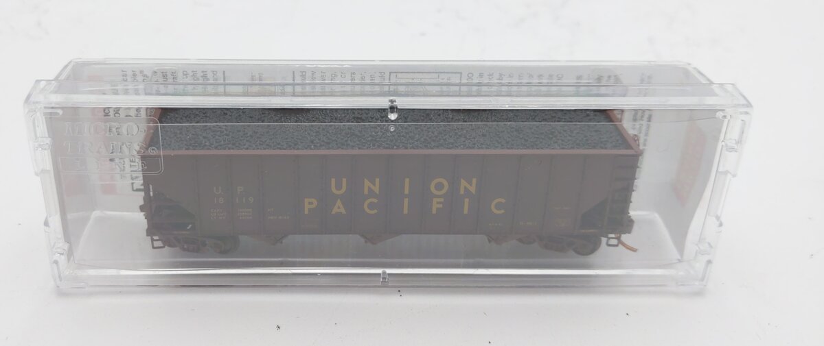 Micro-Trains 10800100 N UP 100-Ton 3-Bay Rib Side Open Hopper w/Load #18119