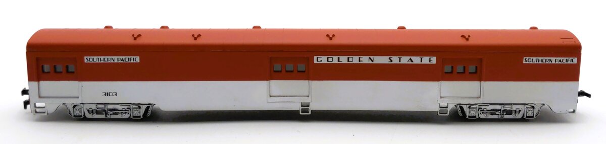 IHC 48100 HO Southern Pacific Golden State Smooth Side P.S. Baggage Car #3103