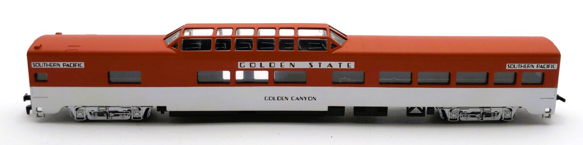 IHC 48107 HO SP Golden State Golden Canyon Vista Dome Car