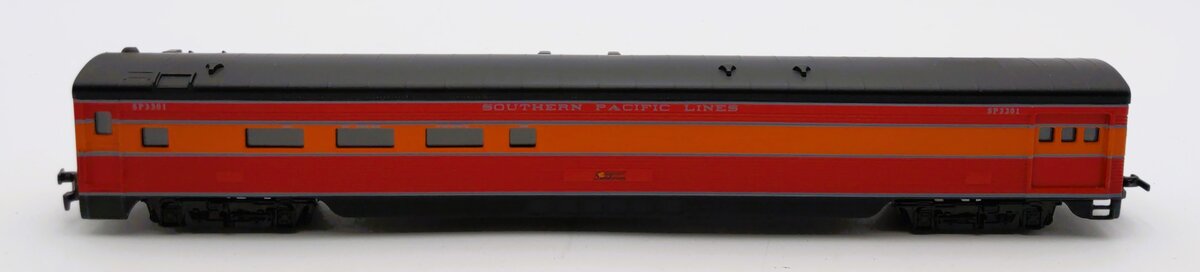IHC 47394 HO Scale Southern Pacific Sunbeam Corrugated Side Combine Car #3301