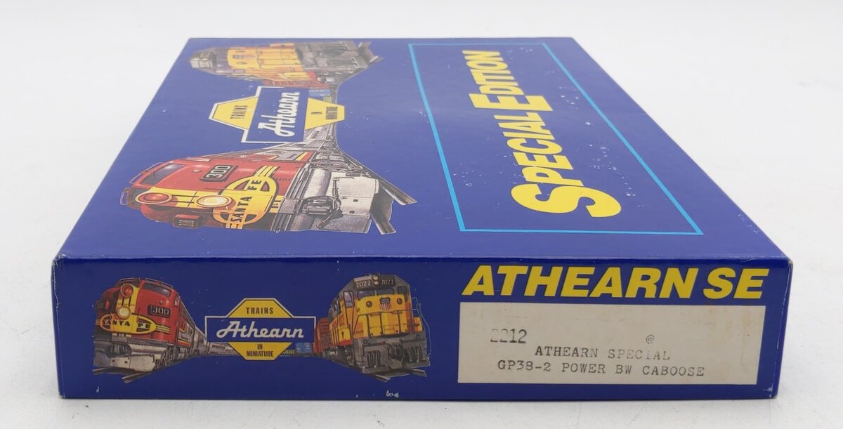 Athearn 2212 HO GP38-2 Diesel Locomotive & Caboose Special Edition Kit