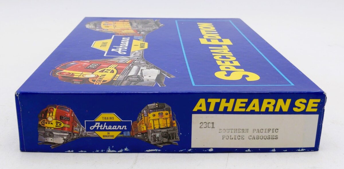 Athearn 2301 HO Scale Southern Pacific & Railroad Police Caboose Kit (Set of 2)