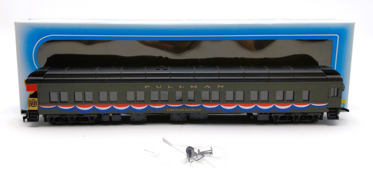 IHC 49730 HO Scale Presidential Heavyweight Observation Car
