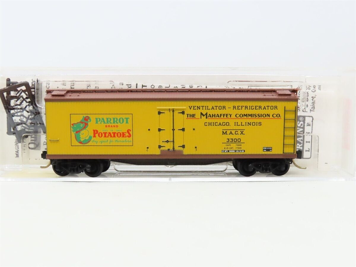 Micro-Trains 04900480 N MACX Parrot Brand Potatoes Double Sheathed Reefer #3300 LN/Box