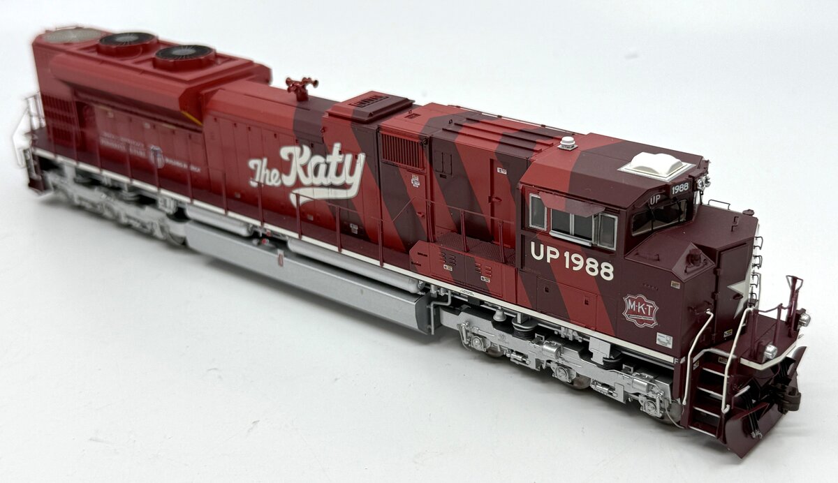 Athearn G68637 HO Union Pacific SD70ACe Diesel Locomotive #1988 w/DCC & Sound