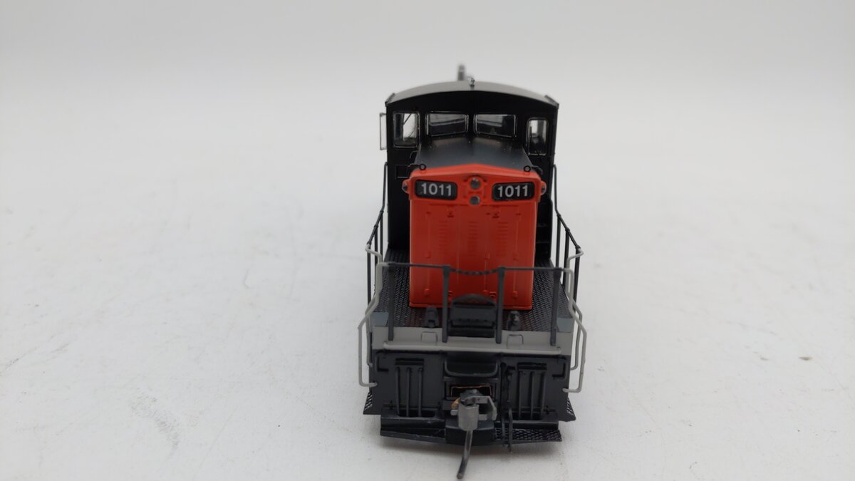 Rapido Trains 10509 HO Canadian National GMD-1 6-Axle Version #1011