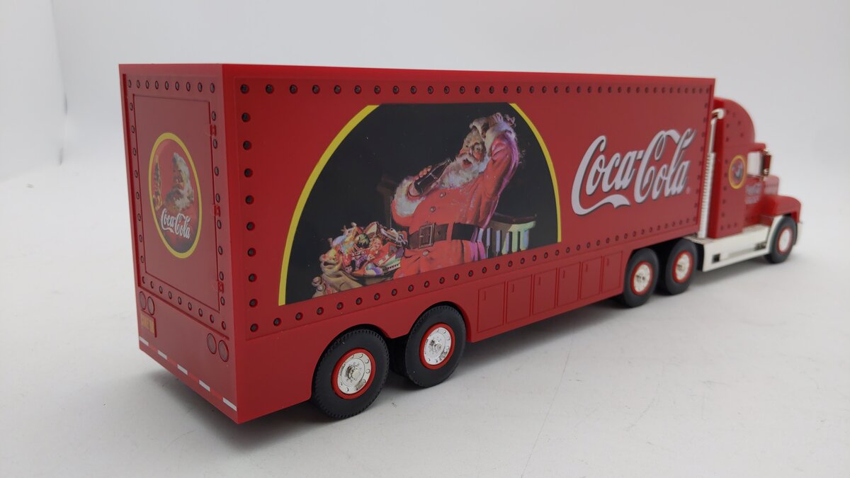 Coca-Cola 29568 1998 Holiday Caravan Truck Battery Operated Lights