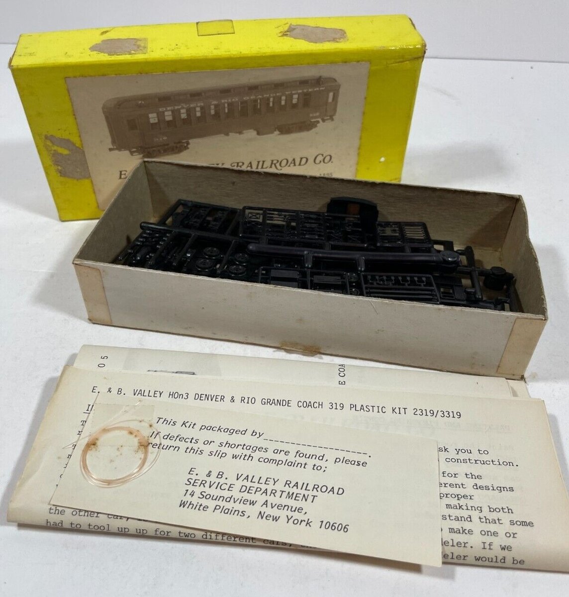 E&B Valley 3319 HOn3 D&RGW Closed Vestibule Coach Kit #319