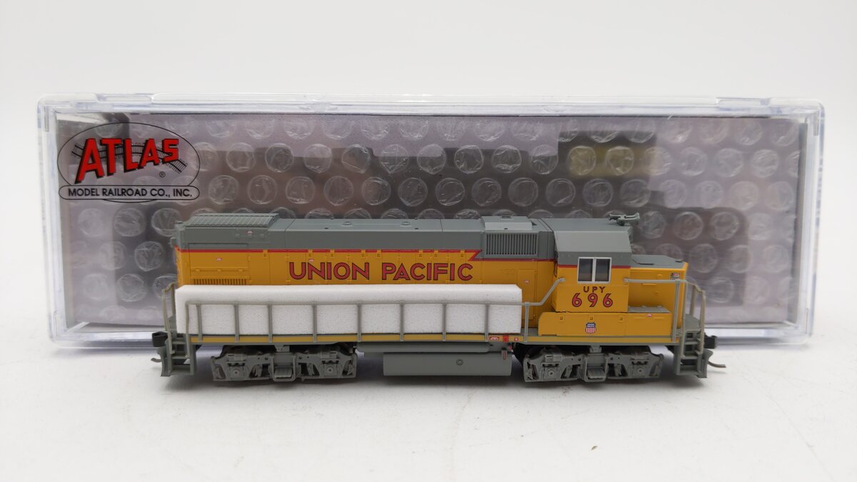 Atlas 40004992 N Union Pacific Gp15-1 Diesel Locomotive #696