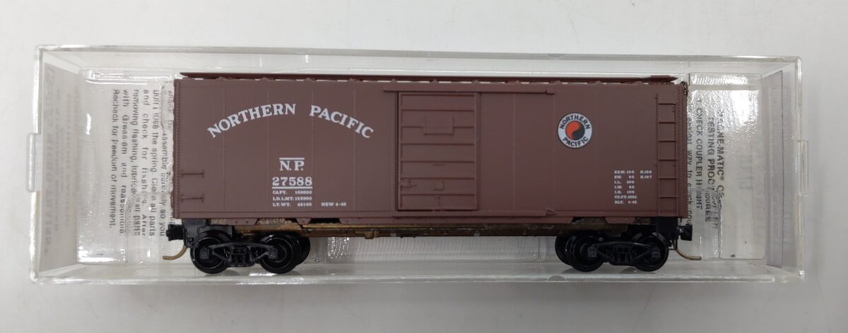 Micro-Trains 02000980 N Northern Pacific 40' Standard Single Door Boxcar #27588 LN/Box