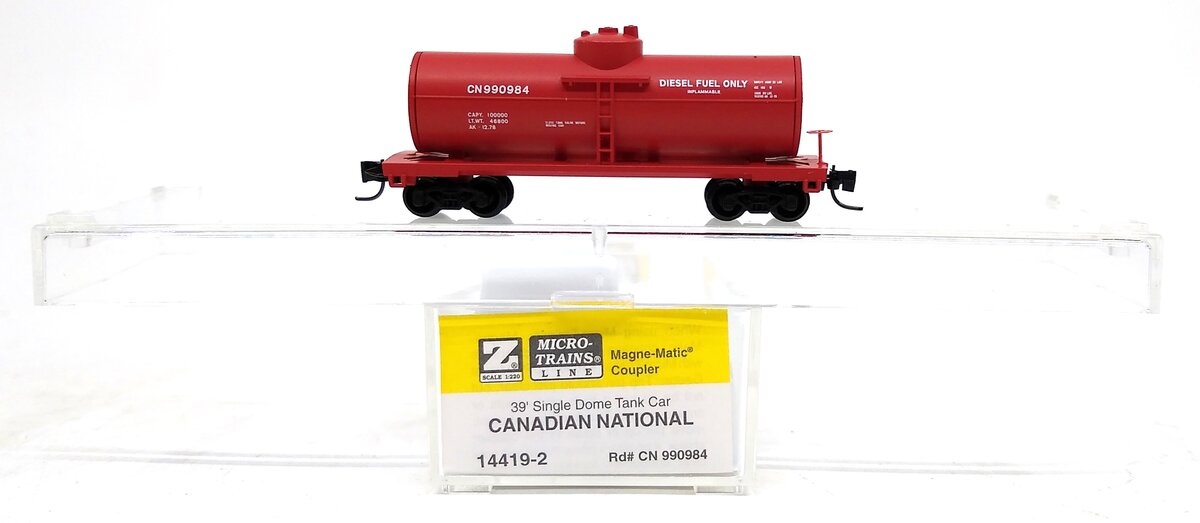 MicroTrains 14419-2 Z Scale Canadian National 39' Single Dome Tank Car #990984 LN/Box