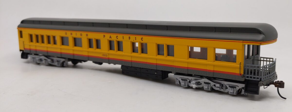 Bachmann 13805 HO Union Pacific 72' Heavyweight Observation Car #1503