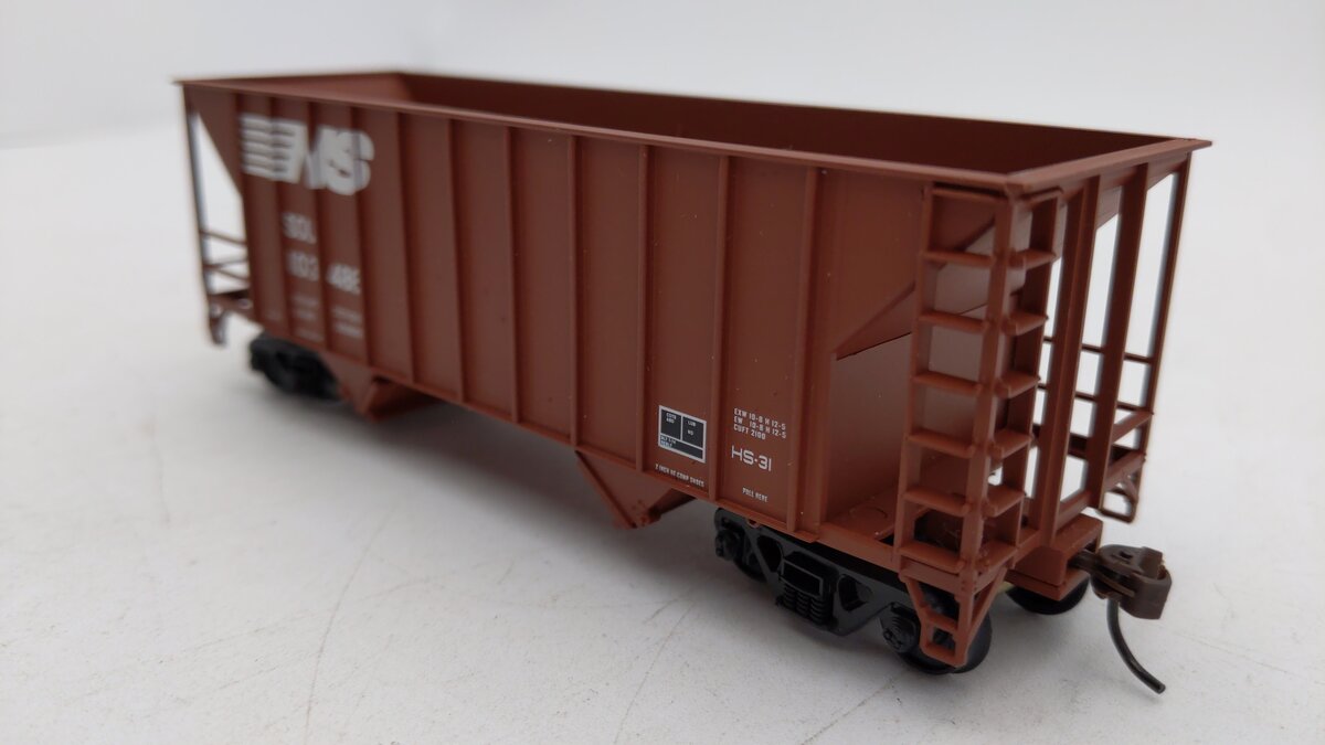 Walthers 932-50103 Norfolk Southern Greenville 100T 2-Bay Hopper #103486
