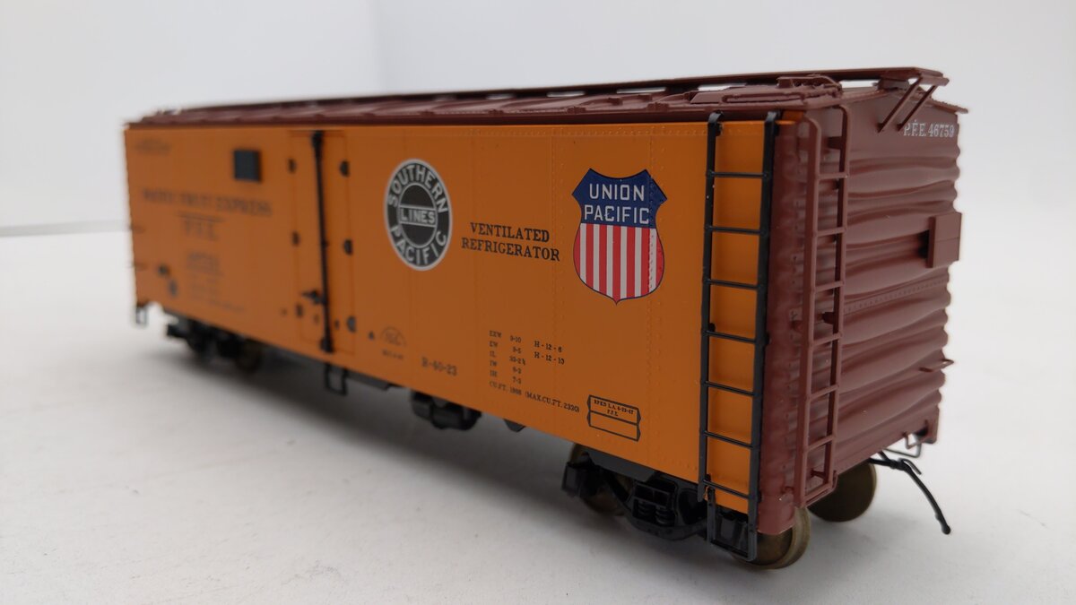 Pacific Rail PRS-004 S Scale Pacific Fruit Express Reefer Car #46759 EX/Box