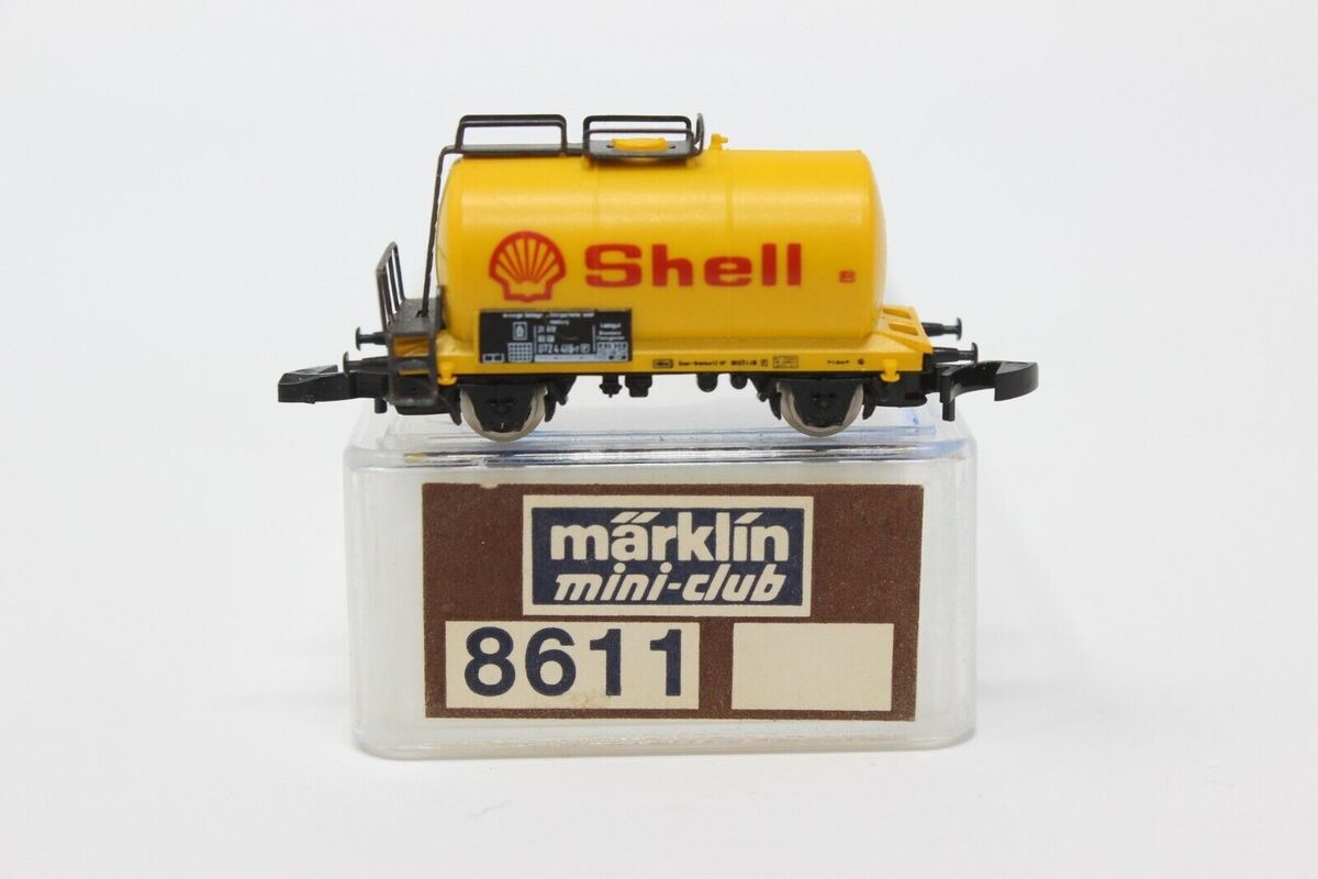 Marklin 8611 Z Scale DB Shell Petroleum Oil 2-Axle Tank Car