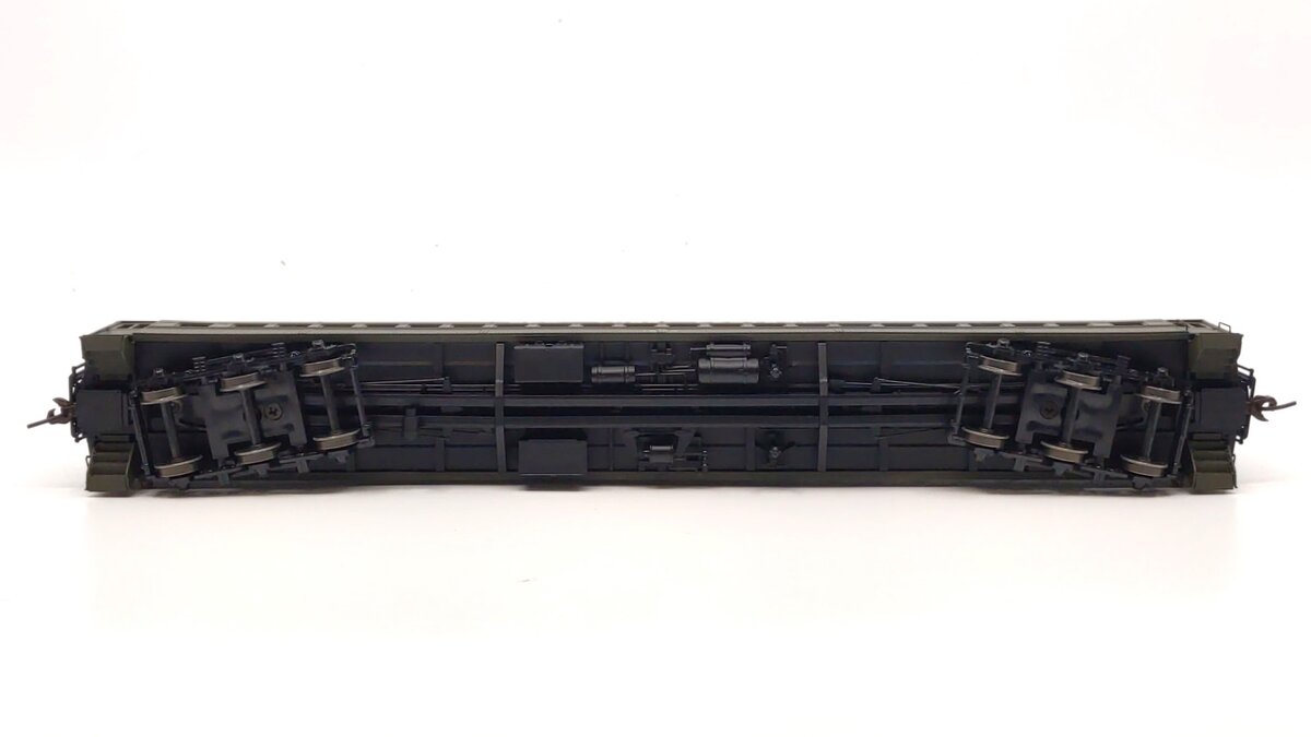 Atlas 20001701 HO New York Central Heavyweight Coach Car #1242
