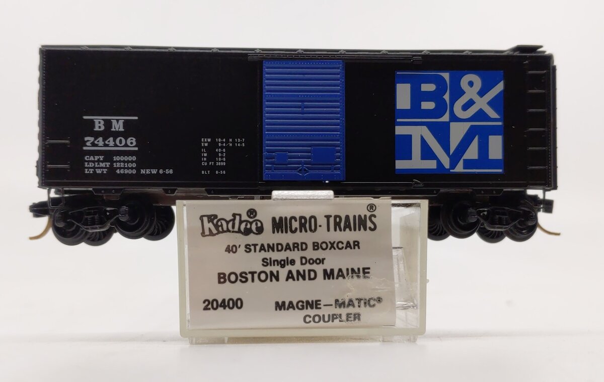 Micro-Trains 02000400 N Boston & Maine 40' Standard Single Door Boxcar #74706