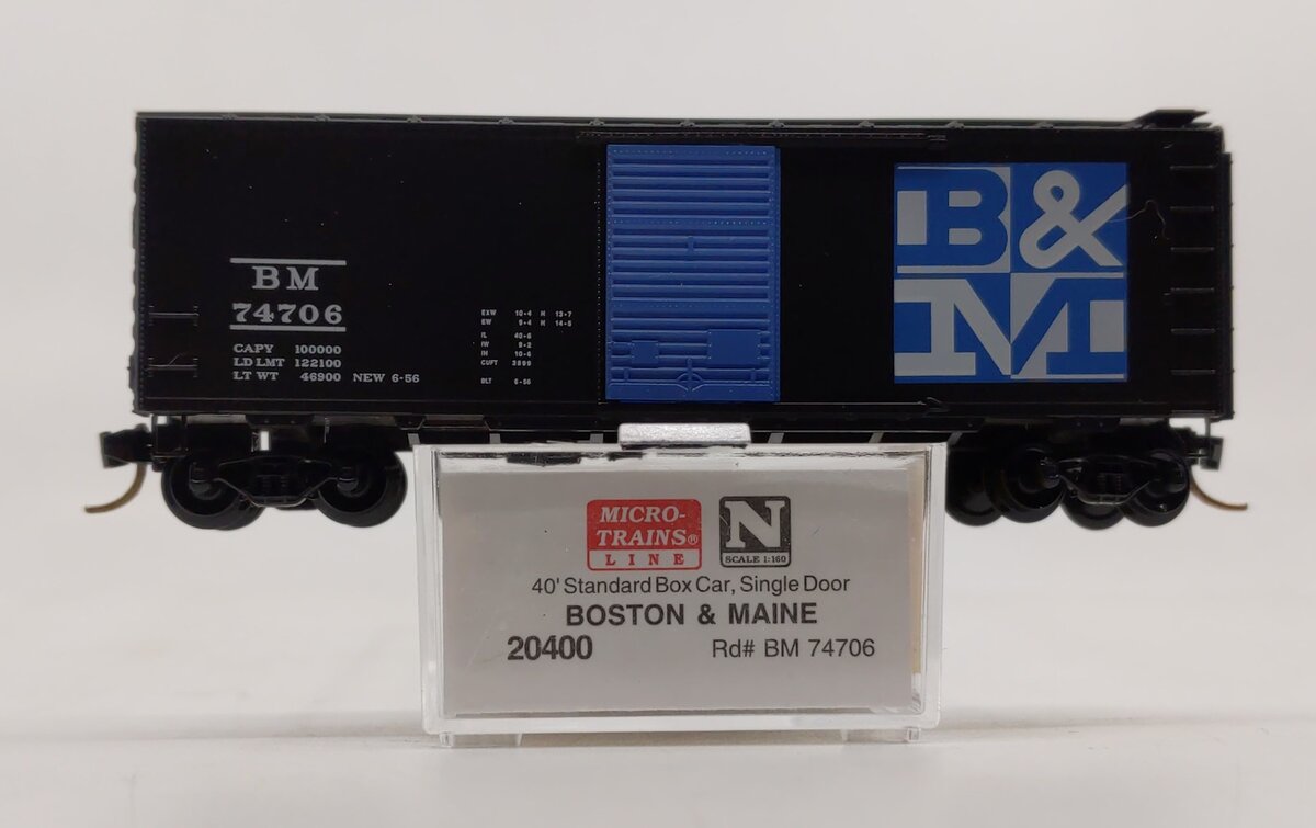 Micro-Trains 02000400 N Boston & Maine 40' Standard Single Door Boxcar #74706