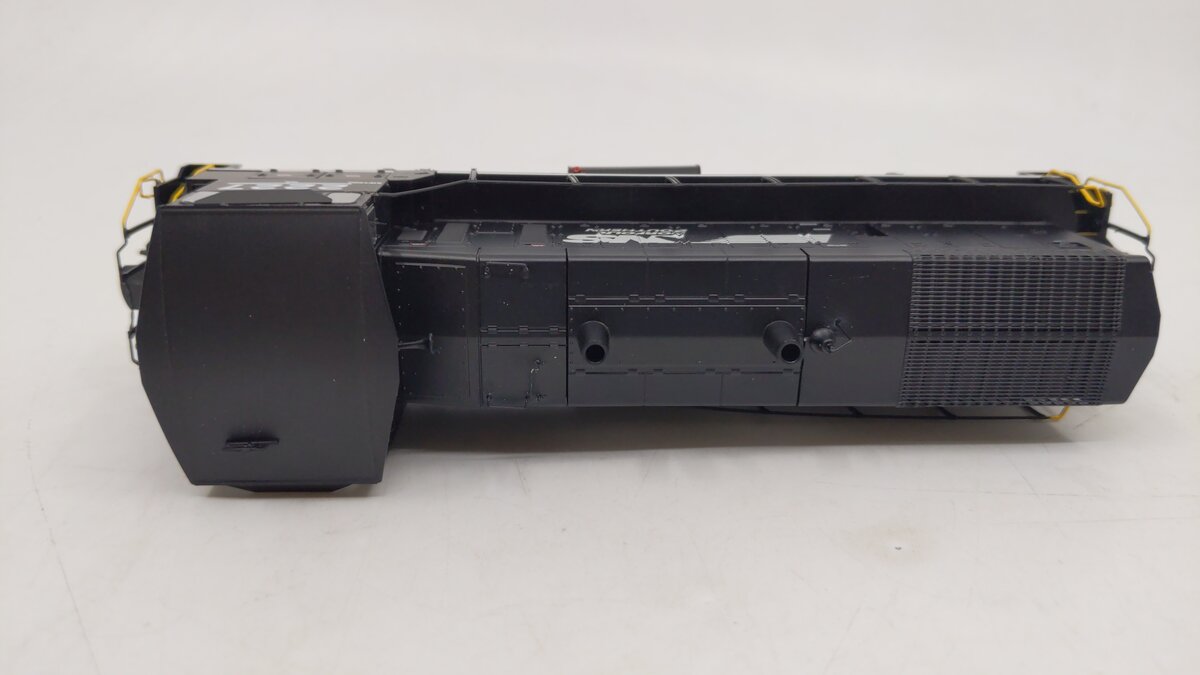 Athearn 98122 HO Norfolk Southern (Horsehead) SW1500 Locomotive #2227